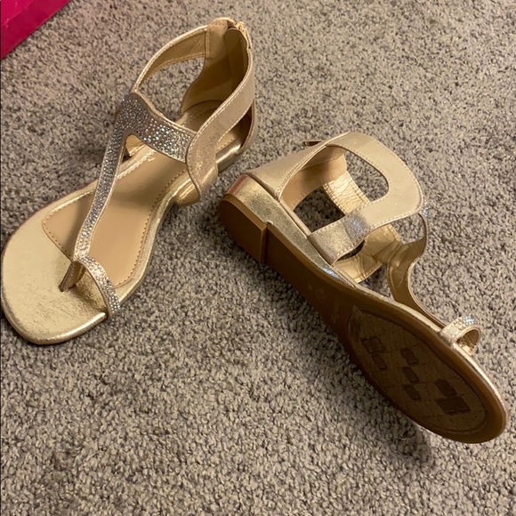 Gold Dream Pairs flats. - Picture 4 of 4